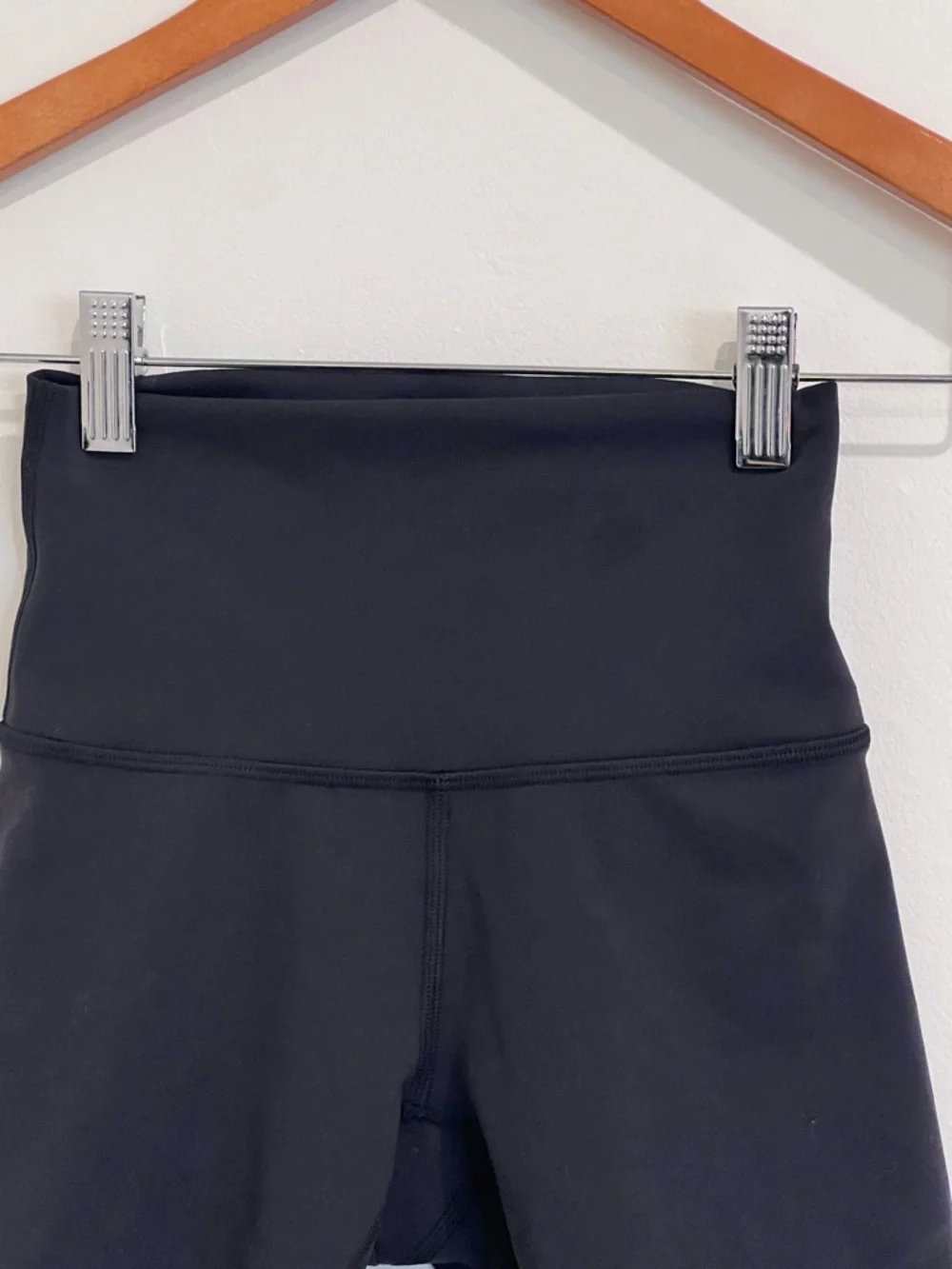 EUC Lululemon Athletica Women’s Wunder Train High-Rise Black Shorts 6”